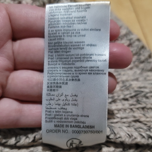 EUC Beige & Black Chunky Knit Collared Long Sleeve Pullover Sweater SIZE MEDIUM - Picture 7 of 8